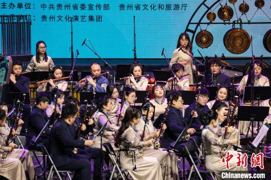 图为第六乐章《歌之海》。中新社记者 瞿宏伦 摄 图为第六乐章《歌之海》。中新社记者 瞿宏伦 摄