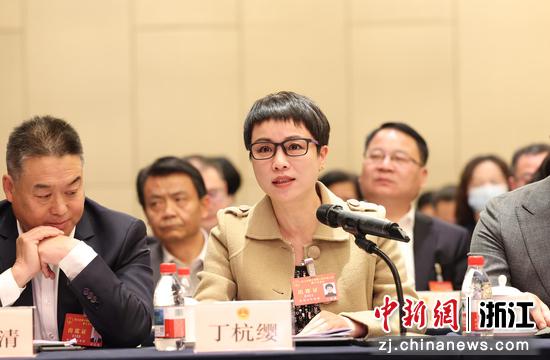 浙江省人大代表，浙江锦绣育才教育集团党委副书记、副总校长、小学总校长丁杭缨。受访者 供图