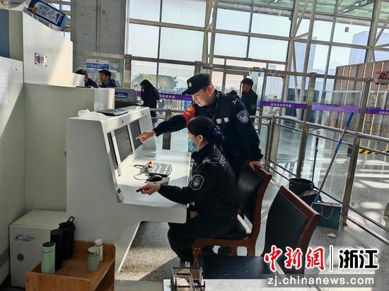 安检现场。 金博凯 供图