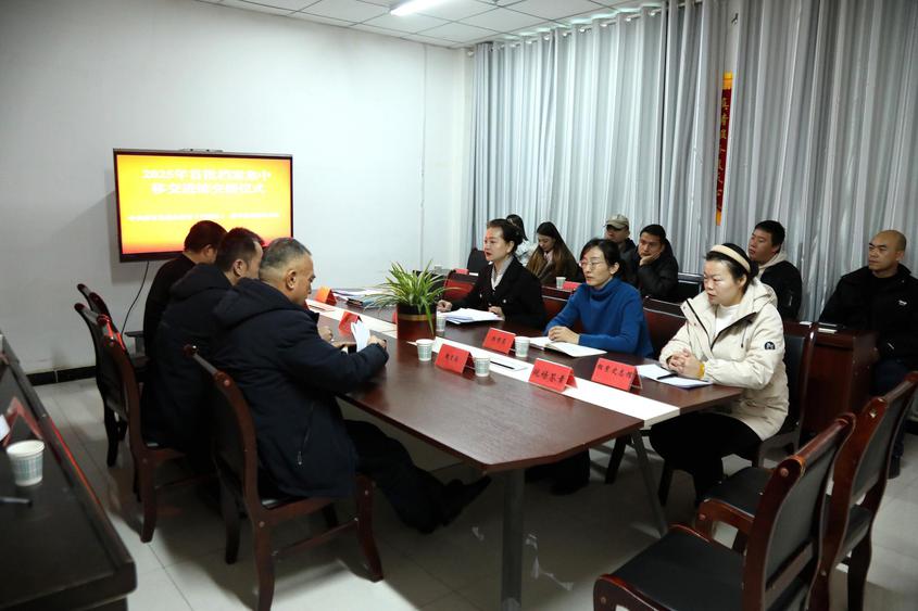 17nW-henanqr9093005.jpg