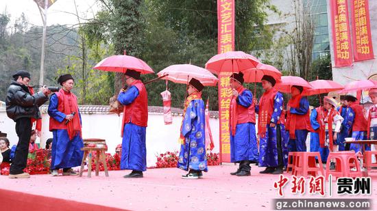 《苗家说亲》再现苗族说亲传统习俗