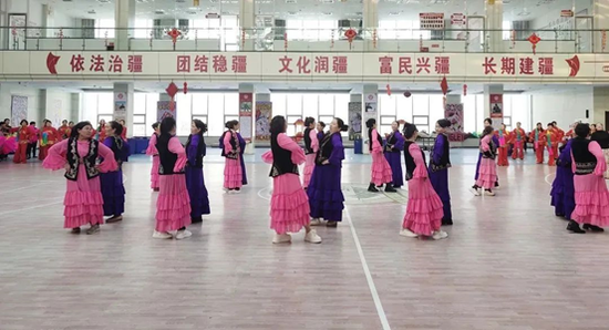 马小燕 摄e
