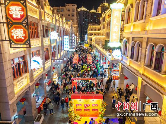 图为活动现场。钟秋霞 摄 图为活动现场。钟秋霞 摄