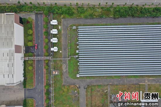 位于贵州省毕节市的全国首套10兆瓦先进压缩空气储能系统。梅波 王静波 摄