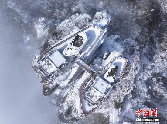 图为在梵净山拍摄的雪景。