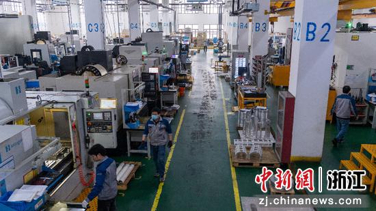 沃凌的机电生产车间。钱宸 摄