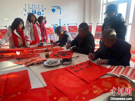 图为活动现场。记者 周亚强 摄 图为活动现场。记者 周亚强 摄