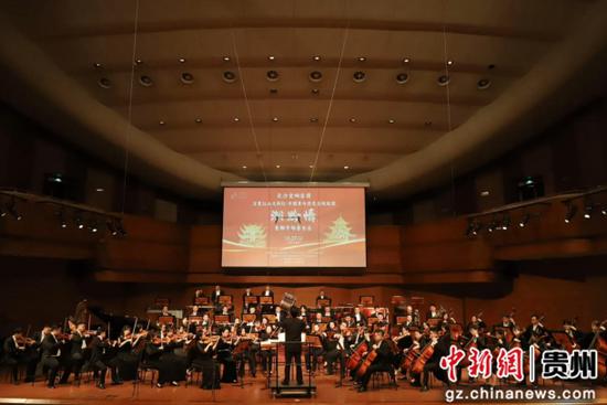 图为活动现场。 图为活动现场。