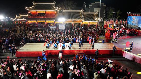 苗族婚俗表演 苗族婚俗表演