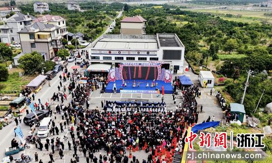 活动现场(无人机照片)。柯城官方 供图 活动现场(无人机照片)。柯城官方 供图