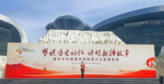 开幕仪式现场。杨梦晴摄 开幕仪式现场。杨梦晴摄