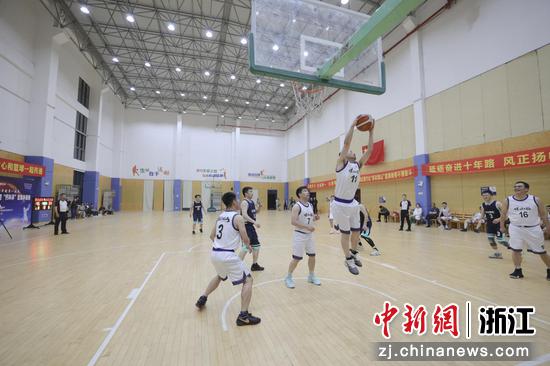 篮球比赛现场。煤山镇供图 篮球比赛现场。煤山镇供图