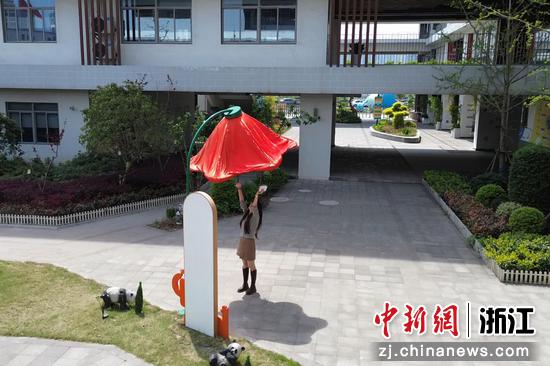 一朵大红花探浙江青少年心育发展之路