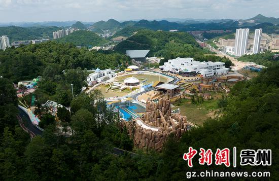 恐龙小镇奇趣童堡板块。代胜强  摄