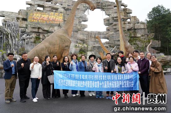 合影。李锦明摄