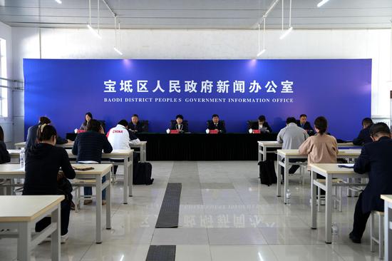 4月17日,天津市宝坻区召开新闻发布会,发布激发文化创新创造活力,赋能区域高质量发展有关情况。江莹 摄 4月17日,天津市宝坻区召开新闻发布会,发布激发文化创新创造活力,赋能区域高质量发展有关情况。江莹 摄
