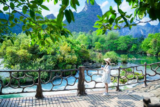 龙碧滩。峒那屿湾景区 供图