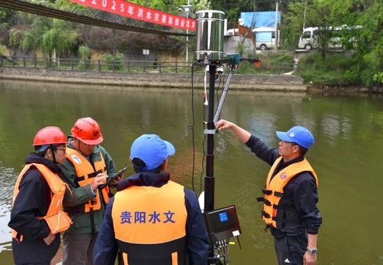 水位雨量监测一体机 水位雨量监测一体机