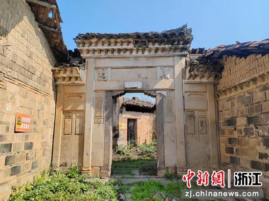 月塘村的“金陵衍派”门坊 作者供图