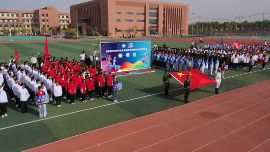 5月10日,昌吉州2025年中小学生(青少年)阳光体育田径运动会圆满闭幕(松哈尔·努尔阿迪力 摄) 5月10日,昌吉州2025年中小学生(青少年)阳光体育田径运动会圆满闭幕(松哈尔·努尔阿迪力 摄)
