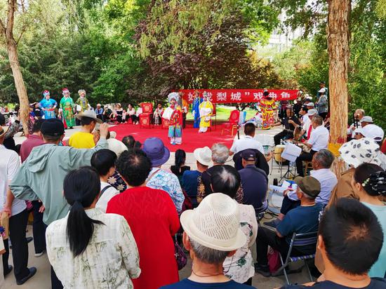 “好戏梨城”豫剧专场演出现场。黄万里摄 “好戏梨城”豫剧专场演出现场。黄万里摄
