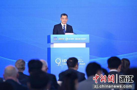 图为：浙江国贸集团党委书记、董事长高秉学致辞。中新社记者 王刚 摄