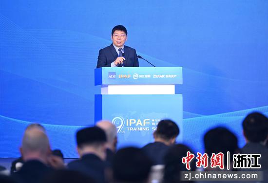 图为：亚洲开发银行驻中国代表处副首席代表周爱明致辞。中新社记者 王刚 摄