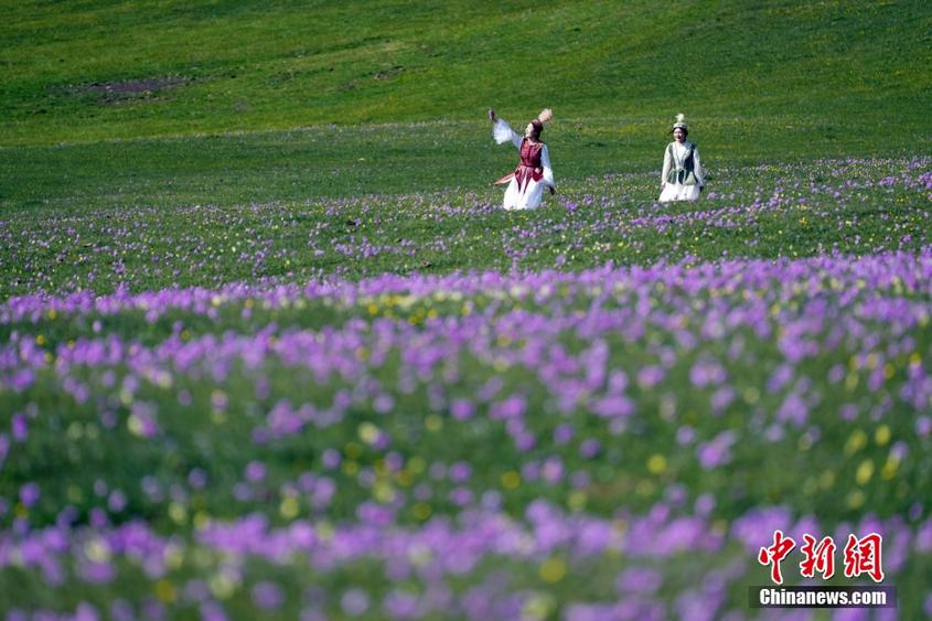 新疆阿克塔斯姑娘峰——一个浪漫的爱情圣地