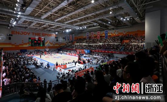 图为在乐动力钱塘体育中心举办的CUBAL总决赛。(主办方供图) 图为在乐动力钱塘体育中心举办的CUBAL总决赛。(主办方供图)
