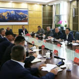 【丝路同心圆】共忆往昔初心 共话未来发展——自治区党委统战部召开老干部座谈会