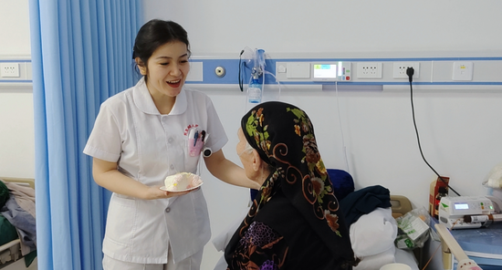 b456f400c8d1f5ae4664d9beaaeae050