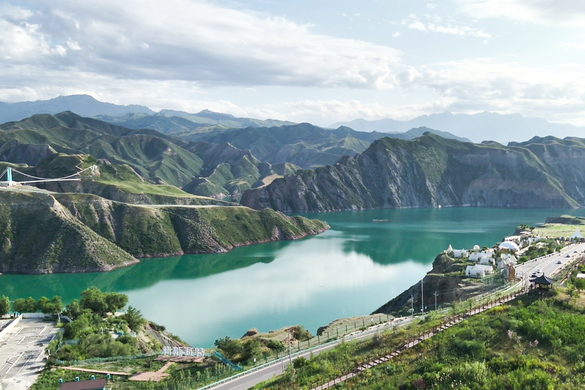 賦能鄉(xiāng)村振興丨電織云間景 山村入畫(huà)來(lái)