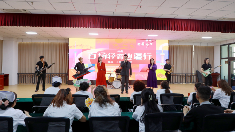 “百場(chǎng)輕音邊疆行”音樂(lè)盛宴潤(rùn)人心
