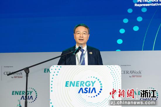 传化集团董事长徐冠巨受邀出席2025亚洲能源论坛（Energy Asia）。受访者 供图