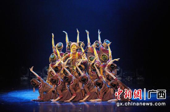 钟明芝 摄