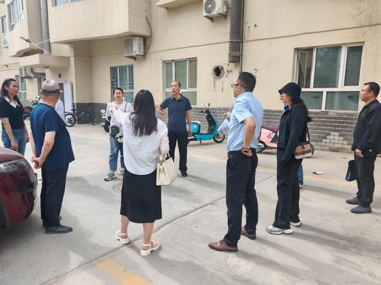 若羌县县政协就要点提案“关于加强小区规范化办理提高物业服务质量”进行督办