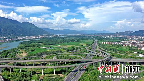 台金高速与诸永高速互通。台州管理中心 供图 台金高速与诸永高速互通。台州管理中心 供图