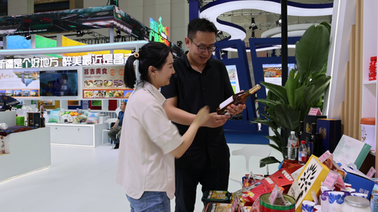 张鹏 摄
