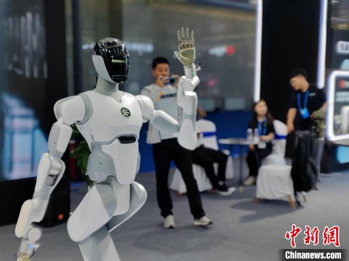 2025（中国）亚欧商品贸易博览会开幕 人工智能成焦点