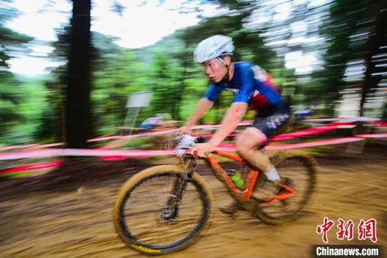 6月28日，比赛现场。 罗甲林 摄