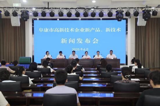 杨涛 摄