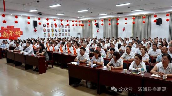 磨砺细兵巡警队员闻令而动