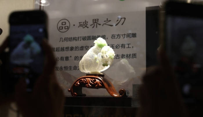 中华玉都新生代人物玉雕展在北京开幕