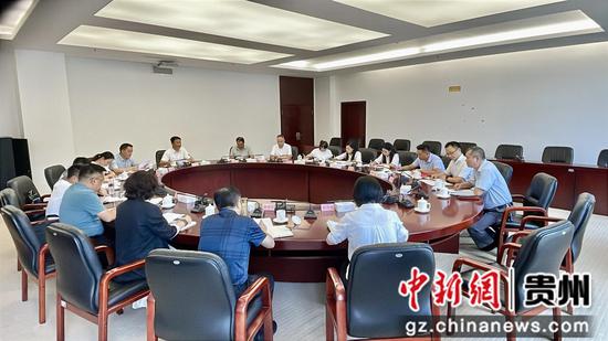 图为座谈会现场。王秋旭摄 图为座谈会现场。王秋旭摄
