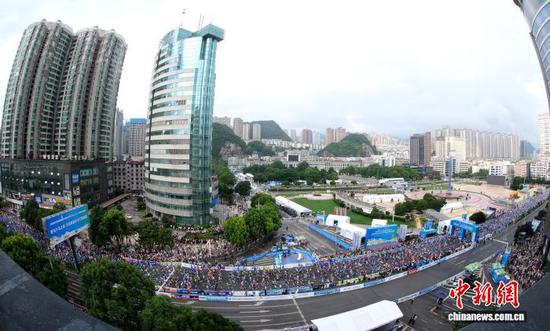 比赛现场。黄蜀锦 摄