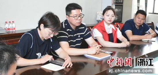 卢文淇参与新美洲社区研讨会。(付晨晨 供图) 卢文淇参与新美洲社区研讨会。(付晨晨 供图)