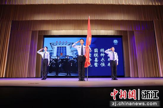 “嘉警·红船卫士先锋”宣讲现场。嘉兴市公安局供图