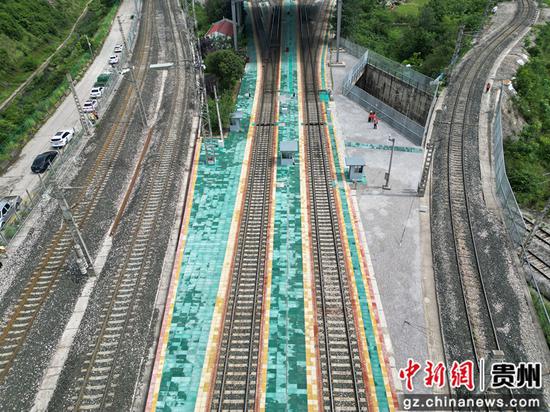 图为整治后站场驼峰区。 李明菲摄 图为整治后站场驼峰区。 李明菲摄