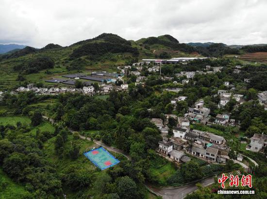 图为7月24日，航拍贵州省毕节市赫章县海雀村。 石小杰 摄