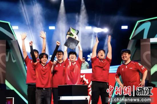 天禄电子竞技俱乐部夺冠。西湖区委宣传部 供图